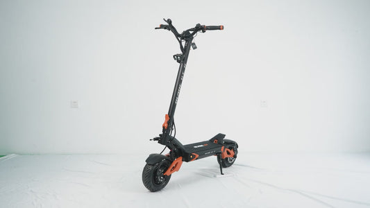 La Teverun Blade GT II est une trottinette électrique haute performance conçue pour offrir une expérience de conduite exaltante.